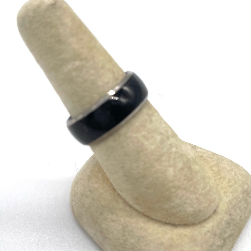 Titanium Ring size 7.5 - Picture 2 of 5